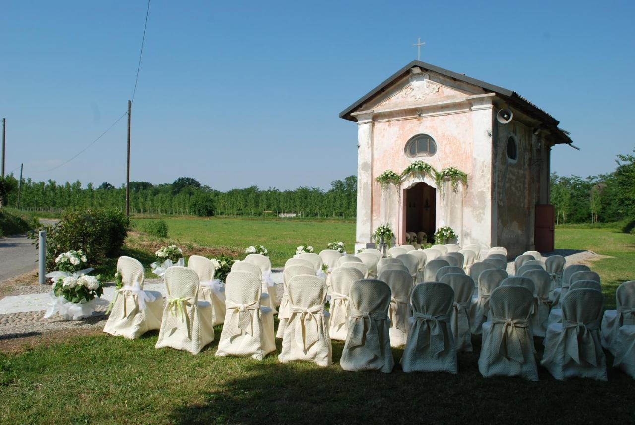 Вилла Cascina Mora Bassa Виджевано Экстерьер фото